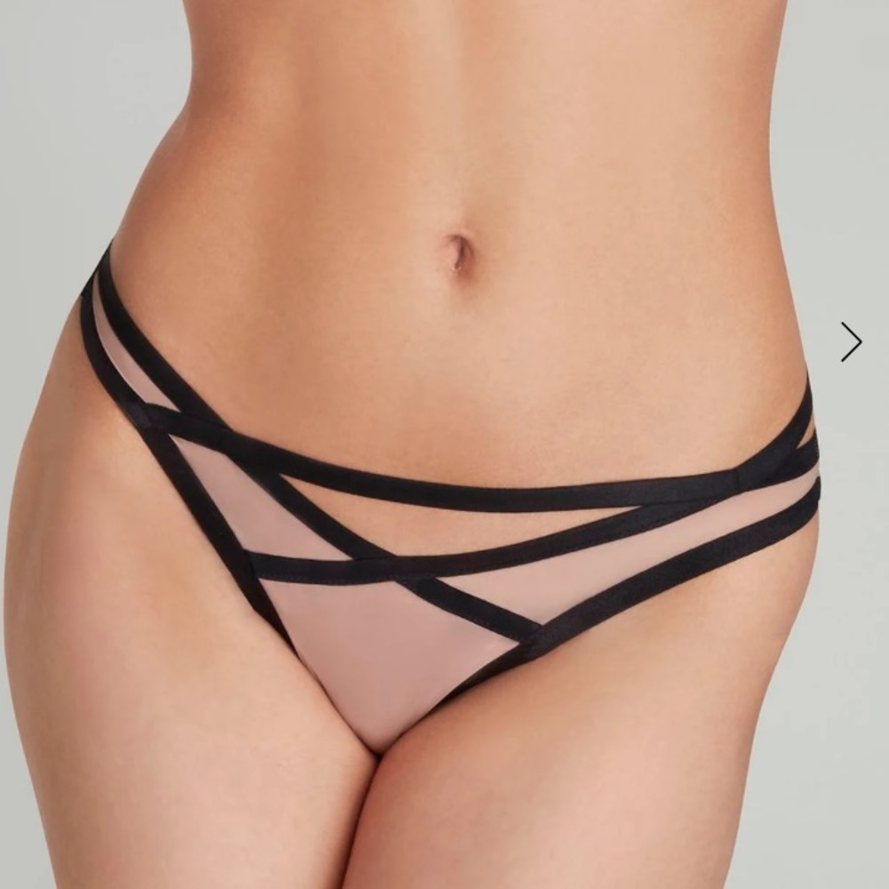 Agent ProvocateurJoan Brief
